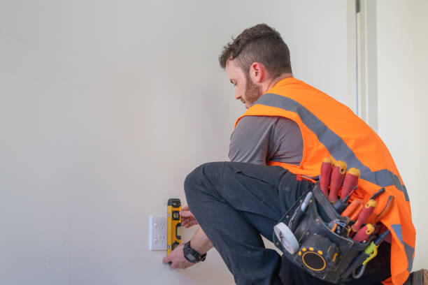 Best Emergency Electrical Repair  in Belleair Beach, FL